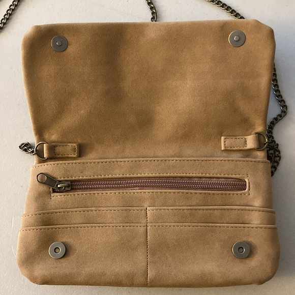 Llama, crossbody, purse, unbranded, chain strap - Picture 3 of 14